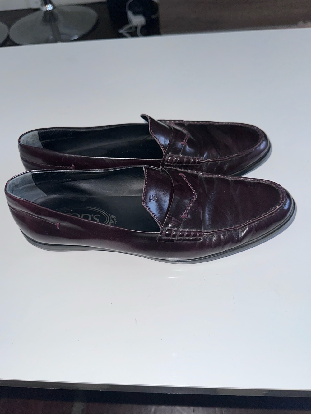 Tods Womens Patent Leather Penny  Loafer burgundy Sz 38